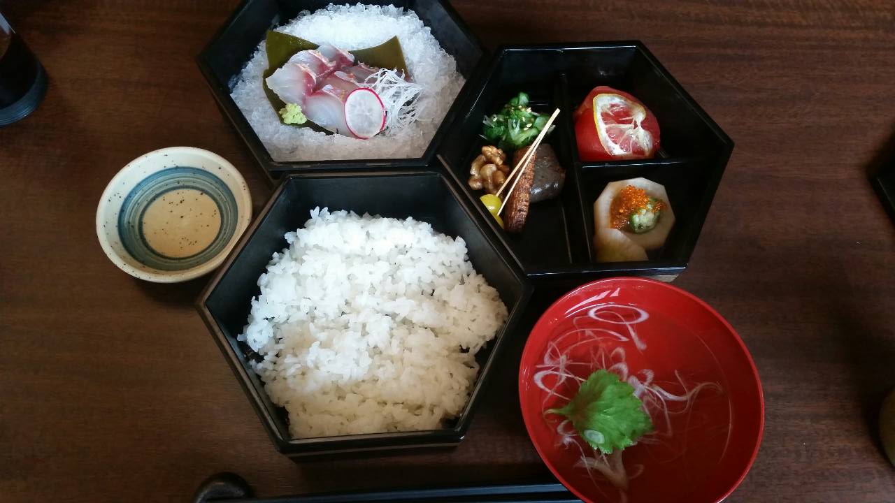 北鎌倉で絶品のアジフライ定食 鈴や 鎌倉 海鮮料理 日々是グルメ 贅沢三昧 理想 な外食記録 北鎌倉で絶品のアジフライ定食 鈴や 鎌倉 海鮮料理 日々是グルメ 贅沢三昧 理想 な外食記録