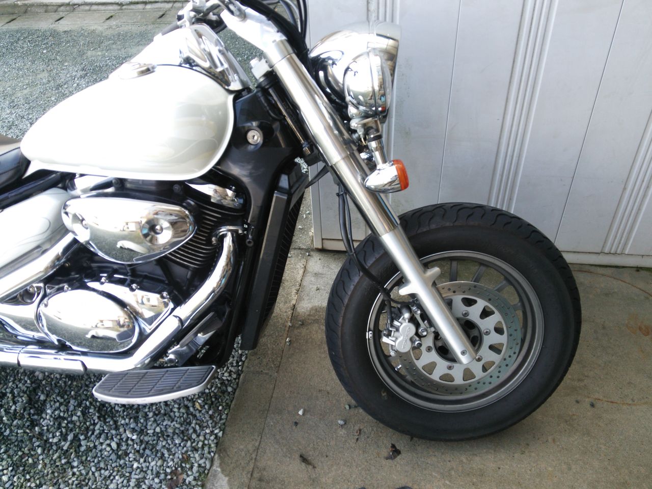 【バイク】フロントフェンダー外してみた【イントルーダークラシック400VK54A】 テクの独り言 【バイク】フロントフェンダー外してみた【イントルーダークラシック400VK54A】 テクの独り言