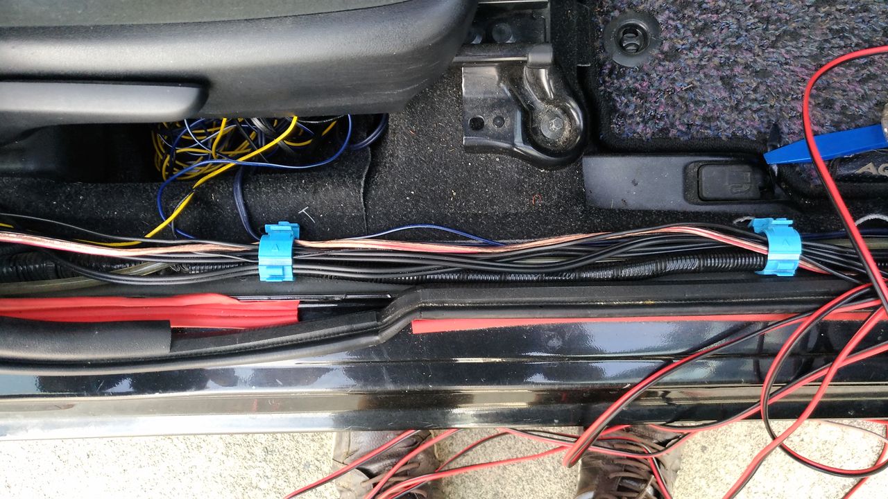 アクア スピーカーケーブル交換 Fospower テクの独り言