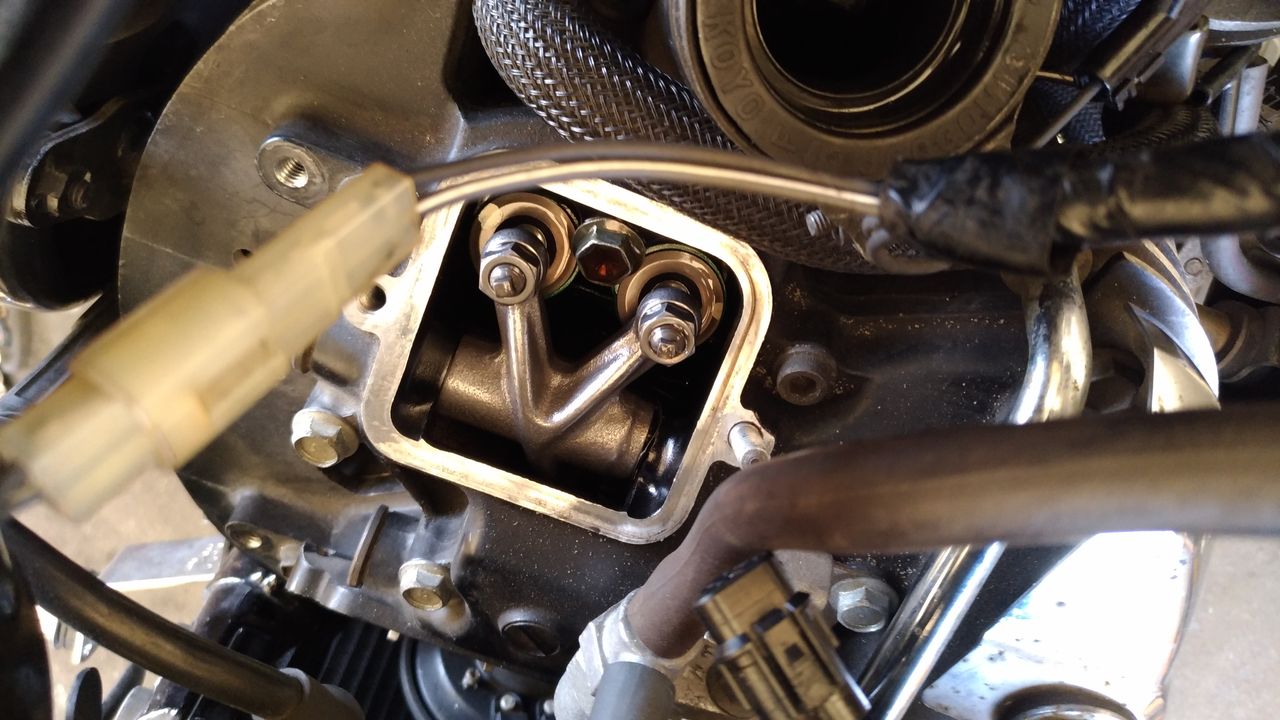 バイク バルブクリアランス調整 イントルーダークラシック400 Vk54a テクの独り言