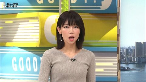 グッディお天気キャスター寺川奈津美さん、ニットで強調したおっぱい。