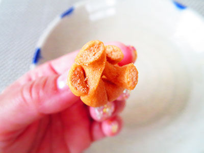 中華菓子の皇帝 長崎新地中華街と言えば よりより 蘇州林の麻花兒 社長秘書がすすめる 手土産お菓子 中華菓子の皇帝 長崎新地中華街と言えば よりより 蘇州林の麻花兒 社長秘書がすすめる 手土産お菓子