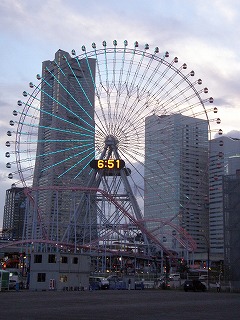 横浜開港150周年とコスモクロック21 : 観覧車通信・Kanransha-tsushin