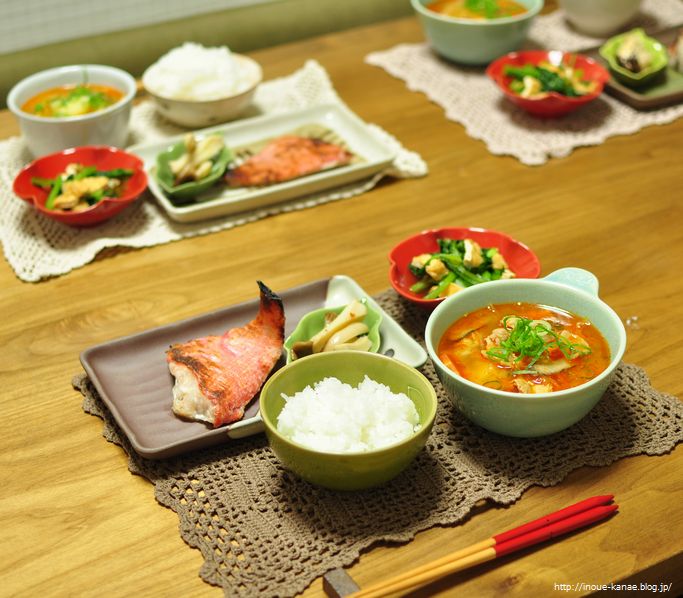 ≪レシピ≫基本のキ◎小松菜の炒め煮と高野豆腐の梅しお煮でほっこり