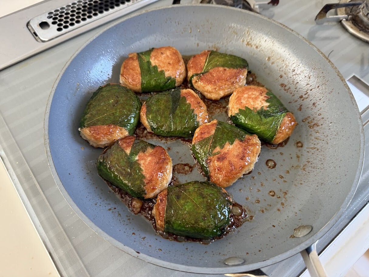 甘辛つくね卵黄添え】と晩ごはん、50代夫婦二人のとある日曜日の過ごし