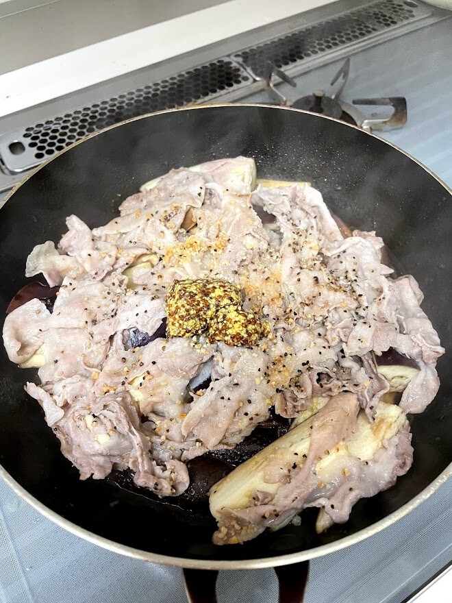 大人数対応レシピ 重ねてほっとくだけ ナスと豚バラのガーリックポン酢重ね炒め と 小松菜とじゃこの具沢山汁 井上かなえオフィシャルブログ 母ちゃんちの晩御飯とどたばた日記 Powered By ライブドアブログ 大人数対応レシピ 重ねてほっとくだけ ナスと豚バラのガーリックポン酢重ね炒め と 小松菜とじゃこの具沢山汁 井上かなえオフィシャルブログ 母ちゃんちの晩御飯とどたばた日記 Powered By ライブドアブログ
