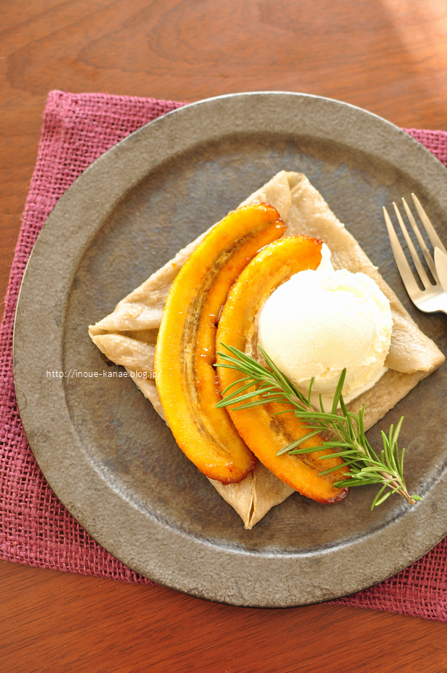 そば粉のガレットバナナのキャラメリゼとバニラアイスを添えて おしゃれ過ぎるカフェメニューを作ってみた と 昨日はマンウィズアミッションのライブへ 井上かなえオフィシャルブログ 母ちゃんちの晩御飯とどたばた日記 Powered By ライブドアブログ