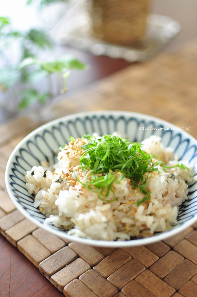 具材を乗せてスイッチオンするだけ 梅しらすのごま油炊き込みごはん と小皿いっぱいお片付け晩ごはん 井上かなえオフィシャルブログ 母ちゃんちの晩 御飯とどたばた日記 Powered By ライブドアブログ 具材を乗せてスイッチオンするだけ 梅しらすのごま油炊き込みごはん と小皿いっぱいお片付け晩ごはん 井上かなえオフィシャルブログ 母ちゃんちの晩 御飯とどたばた日記 Powered By ライブドアブログ