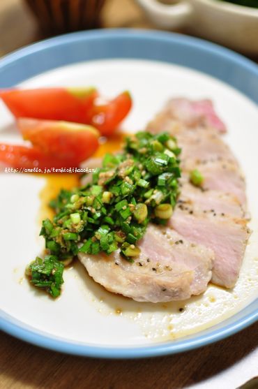 豚ロース厚切り肉をしっとりソテーするコツとお知らせ 井上かなえオフィシャルブログ 母ちゃんちの晩御飯とどたばた日記 Powered By ライブドアブログ