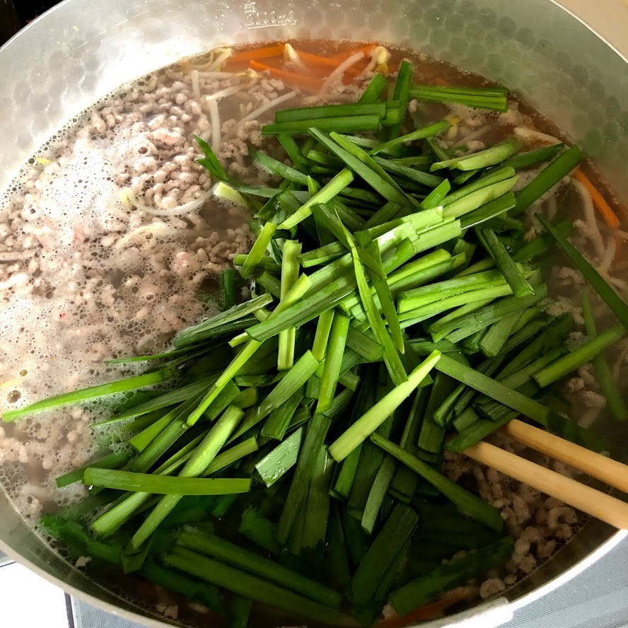 もやしとニラと人参の甘辛そぼろ炒め と昨日の晩ごはん 井上かなえオフィシャルブログ 母ちゃんちの晩御飯とどたばた日記 Powered By ライブドアブログ もやしとニラと人参の甘辛そぼろ炒め と昨日の晩ごはん 井上かなえオフィシャルブログ 母ちゃんちの晩御飯とどたばた日記 Powered By ライブドアブログ