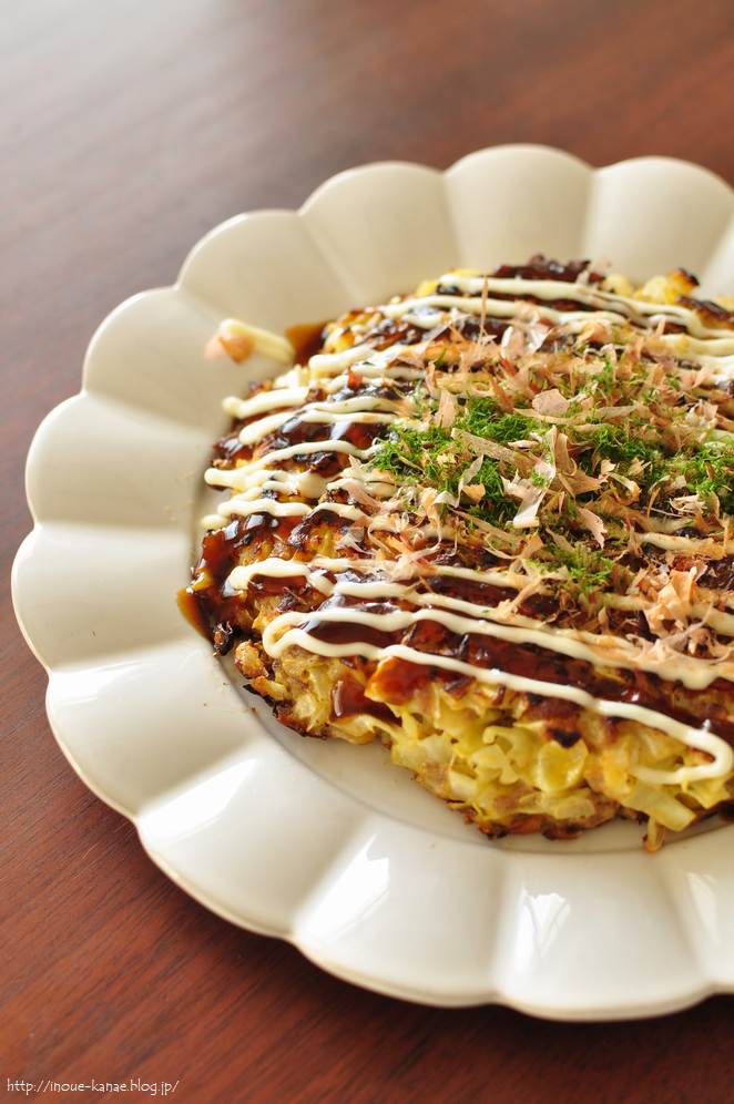 ふわっふわ食感 ひき肉のお好み焼き と昨日の晩ごはん 掲載誌のお知らせも 井上かなえオフィシャルブログ 母ちゃんちの晩御飯とどたばた日記 Powered By ライブドアブログ