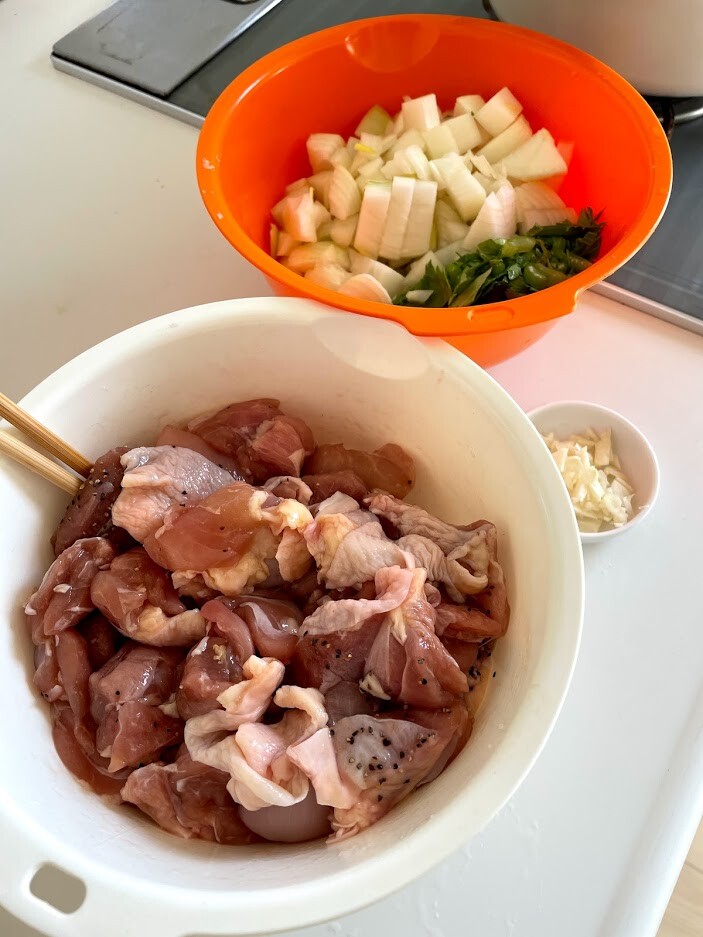 塩だけでこんなに美味しい 鶏もも肉とレンズ豆の煮込み と献立 井上かなえオフィシャルブログ 母ちゃんちの晩御飯とどたばた日記 Powered By ライブドアブログ