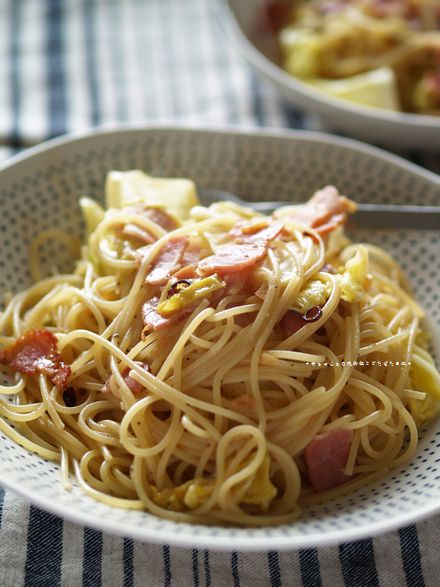 キャベツとベーコンのパスタ