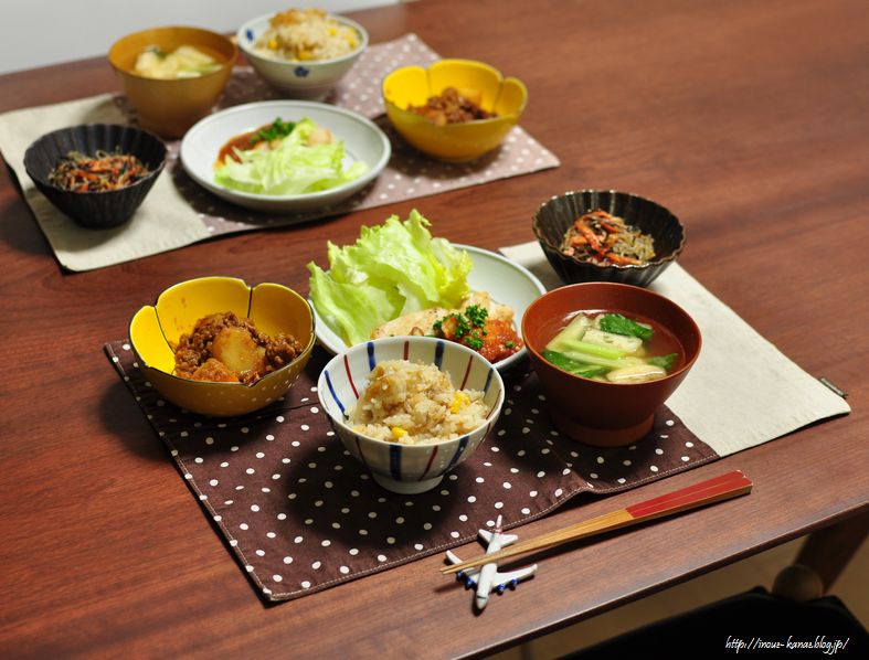 動画レシピ きのこたっぷり牛丼 と試作調整中の土曜の晩ごはん 井上かなえオフィシャルブログ 母ちゃんちの晩御飯とどたばた日記 Powered By ライブドアブログ