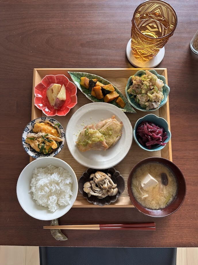 1週間の日持ちおかずとそれらを使って作るお昼ごはん、晩ごはん、お