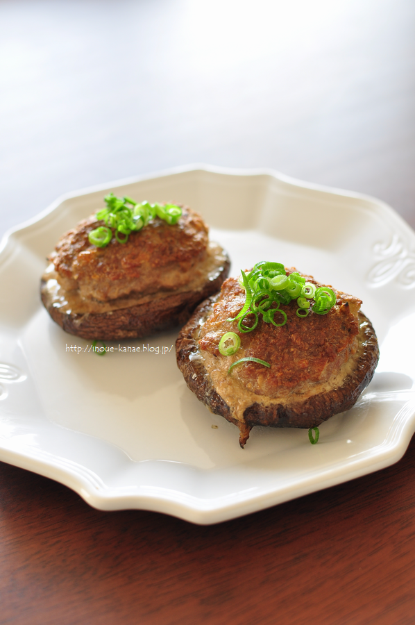 魚焼きグリルで焼くだけのしいたけの肉詰めレシピととんかつ