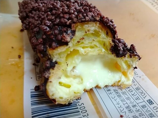 ローソンのチョコクランチエクレア Tenkikidsの ささやかな生活