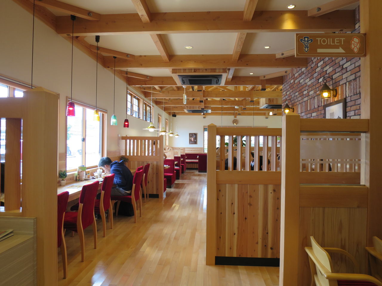 コメダ珈琲 豊中上新田店で子連れランチ 子ども用食器類もありました 転勤育児 コメダ珈琲 豊中上新田店で子連れランチ 子ども用食器類もありました 転勤育児