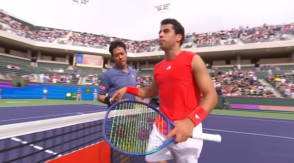 錦織がムナール下しインディアンウェルズ初戦突破！！痙攣で棄権危機乗り越える！