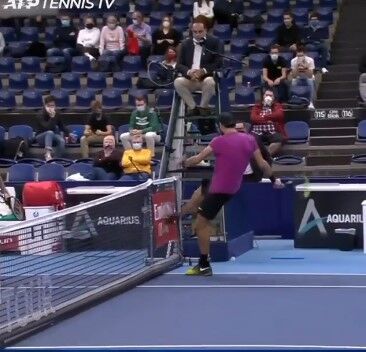 2020y10m25d_194537556