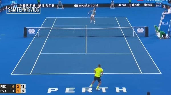 2017y01m02d_224429338