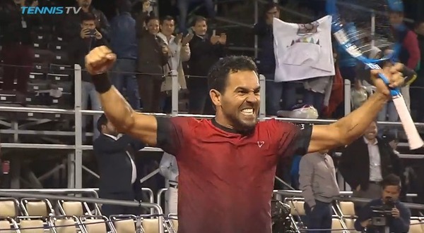 2018y02m08d_010040664