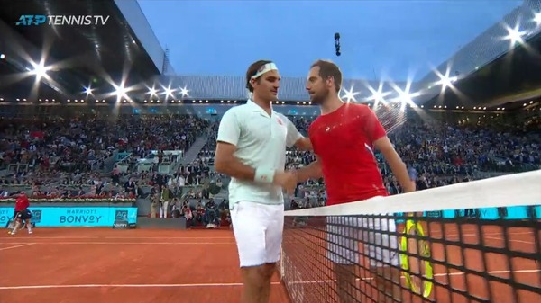 2019y05m08d_220747121