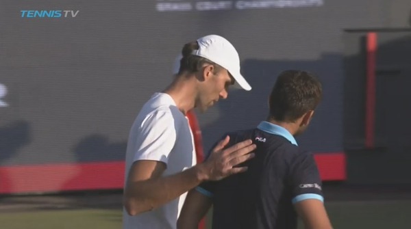 2017y06m18d_224816592