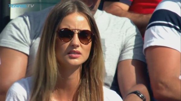 2017y03m31d_235158458