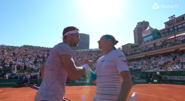 2022y04m16d_233101398