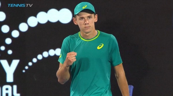 2018y01m12d_005049462