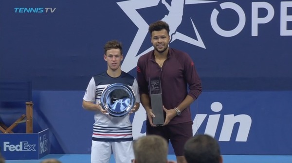 2017y10m24d_213723729