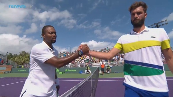 2017y03m27d_231825160