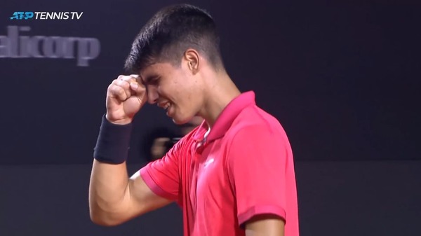 2020y02m18d_225247328