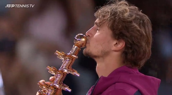 2021y05m11d_012124744