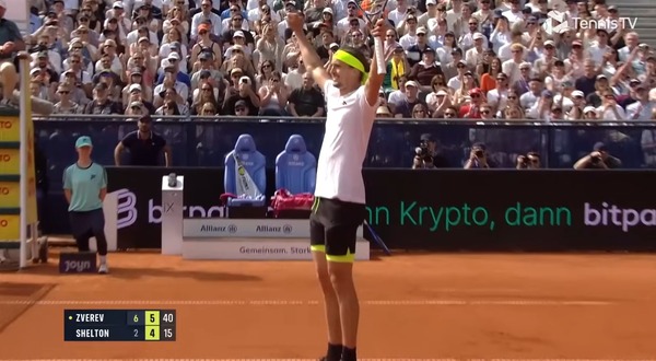 2025y04m21d_223926063