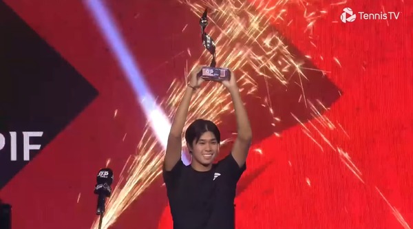 20歳ティエンが若手ファイナルズ優勝！！コーチはマイケル･チャン！アジア系GS優勝ありそう？