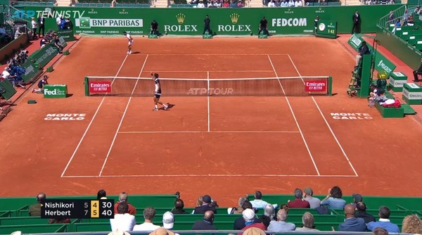 2019y04m17d_235606016