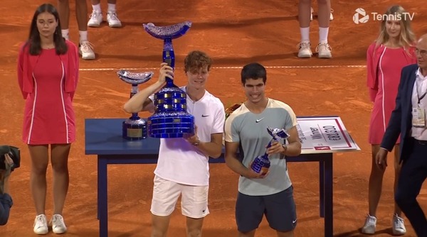 2022y08m01d_083816759