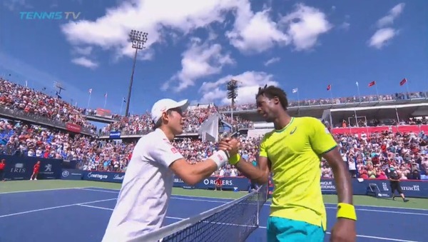 2017y08m11d_142439362