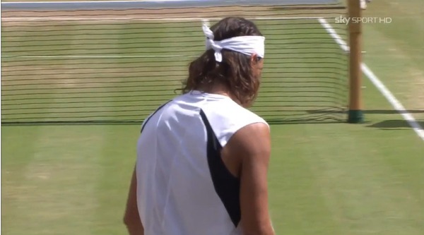 2019y06m16d_033900079