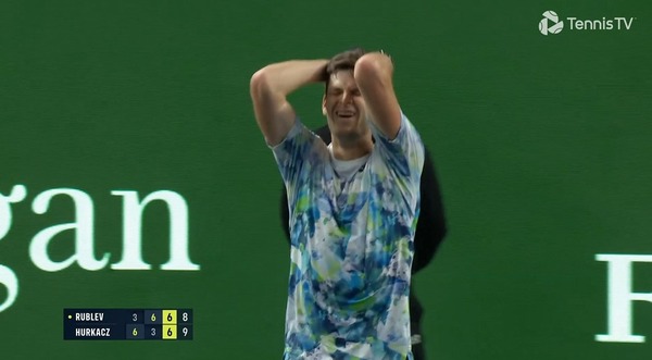 2023y10m15d_195037390