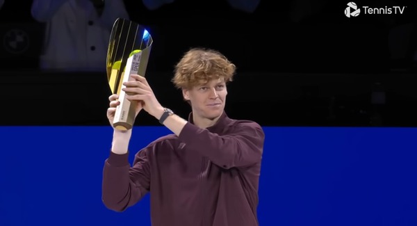 シナーが次世代王者ズベレフ下しウィーン優勝！！今季ツアー4勝目！！