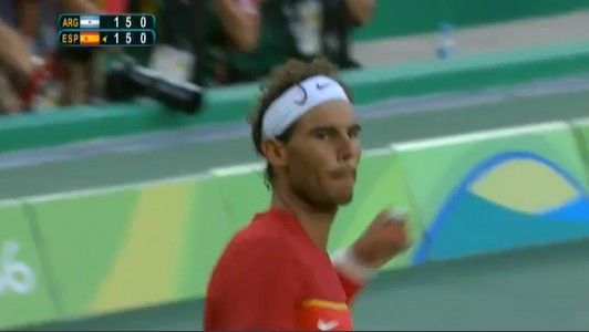 2016y08m14d_045432300