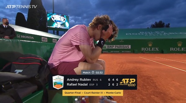 2021y04m17d_192253183