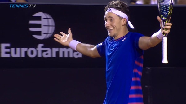 2017y02m26d_010736720