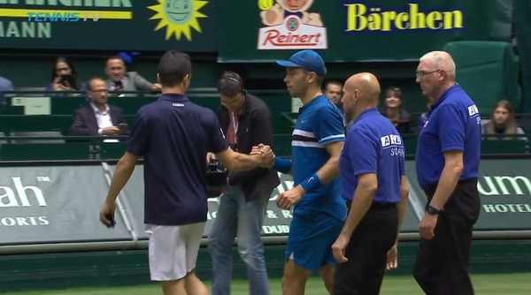 2018y06m24d_164629458