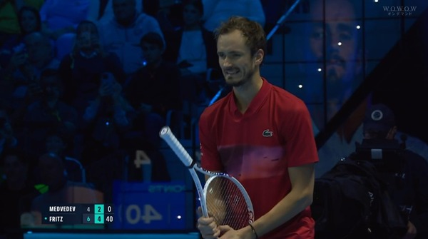 【悲報】メドベージェフ、奇行モードでフリッツに敗退…ツアーファイナルズ