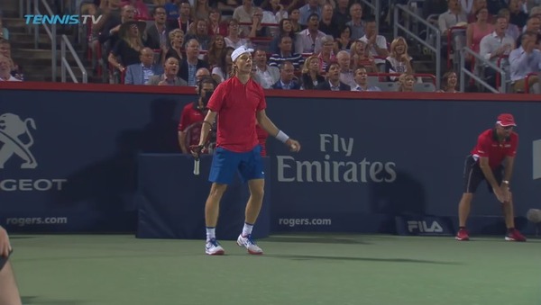 2017y08m12d_003143565