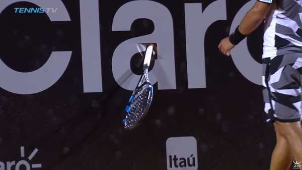 2017y02m24d_233255197